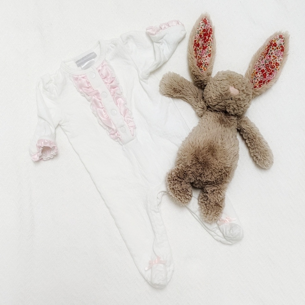 🐰2 for $10 Wendy Bellissimo onesie jammies